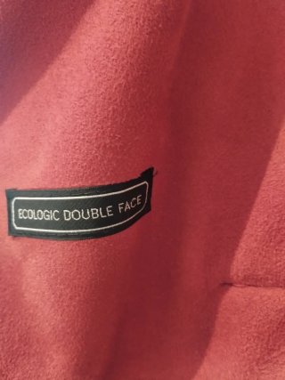 Chaqueta roja con borreguito