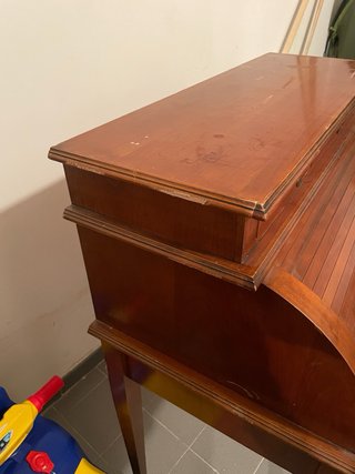 Escritorio vintage de madera