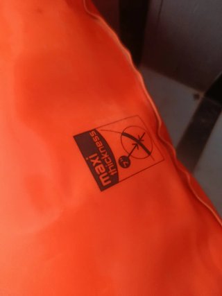 *Boya Cressi Sub Naranja Resistente buen estado