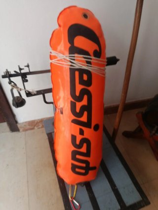 *Boya Cressi Sub Naranja Resistente buen estado