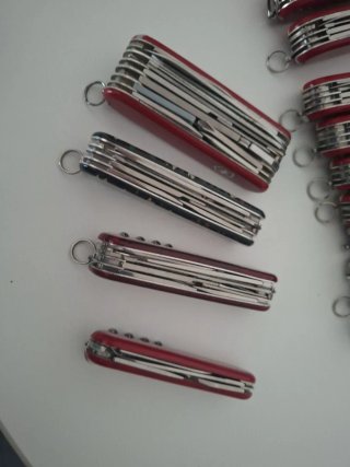 15 pezzi, vari modelli più swissTool