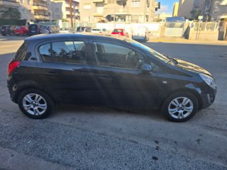 Opel Corsa 2012 sólo 50.000km embrague nuevo