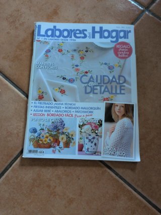 Lote revistas labores variadas