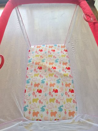 Parque infantil plegable de El Corte Inglés