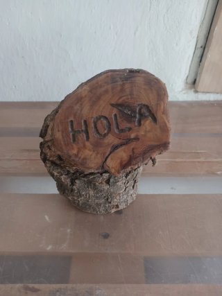 Decorazione in legno HOLA