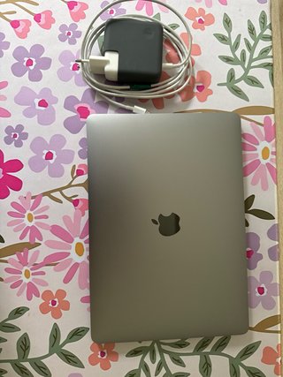 MacBook Pro 13” i5 8GB RAM