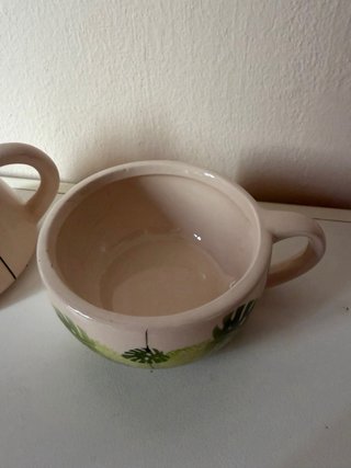 Tetera y Taza de Cerámica con Diseño Floral