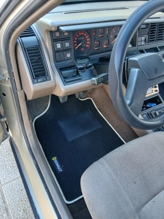 Renault 21 turbo DX 1988