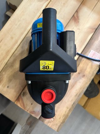 Bomba de agua Clarke 800W