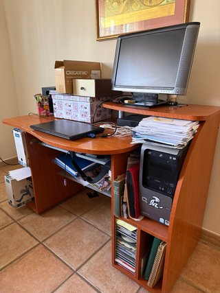 Mesa Ordenador con Estantes Madera