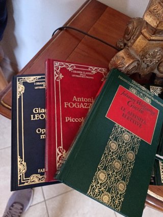 Set libri rilegati
