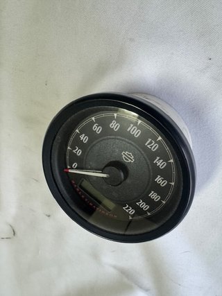 Harley Davidson Sportster cuenta km/h