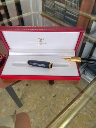 Must de Cartier Bolígrafo Negro y Dorado.