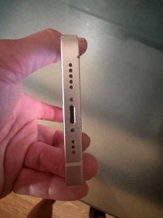 iPhone 13 Apple