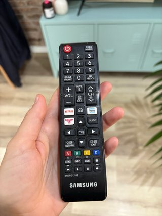 Samsung Crystal UHD 43 Smart TV