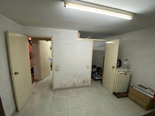Local comercial en venta en Palau-solità i Plegamans