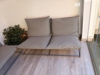 Sofá modular 2+1 plazas SKLUM modelo Amaro gris