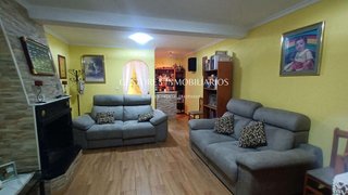 Casa adosada en venta en Castalla