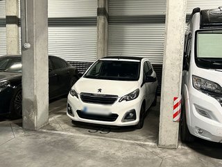 Garaje en alquiler en Puerta Blanca en Málaga