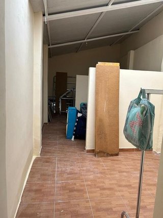 Local comercial en venta en Palomeras bajas en Madrid