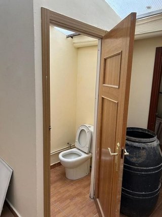 Local comercial en venta en Palomeras bajas en Madrid