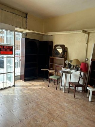 Local comercial en venta en Palomeras bajas en Madrid