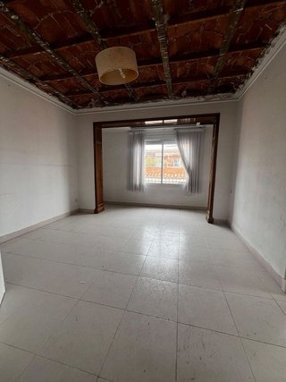 Piso en venta en Ca n'Aurell en Terrassa