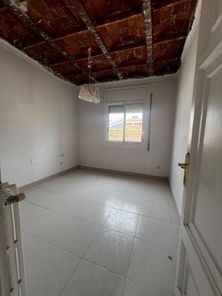 Piso en venta en Ca n'Aurell en Terrassa