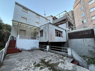 Casa adosada en venta en Grove (O)