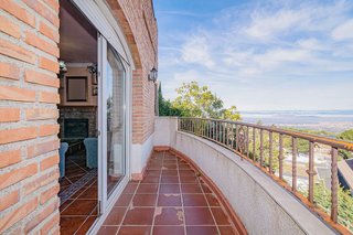 Chalet en venta en Zubia (La)
