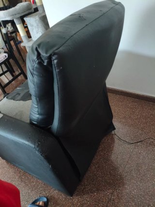 Sillón de masaje negro y gris
