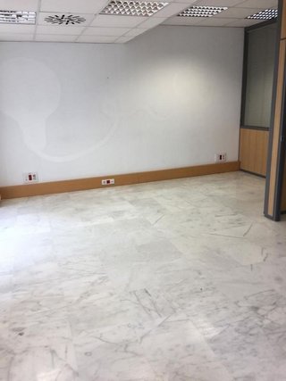 Oficina en alquiler en Triana Oeste en Sevilla