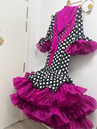 Traje Flamenca Negro y Buganvilla