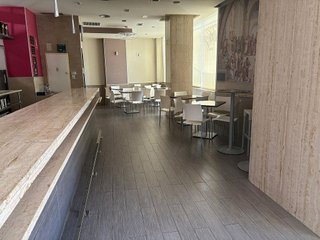 Local comercial en venta en Cerrillo de Maracena - Periodistas en Granada