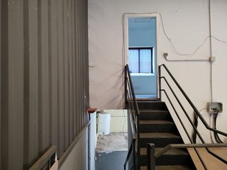 Nave industrial en venta en Velilla de San Antonio