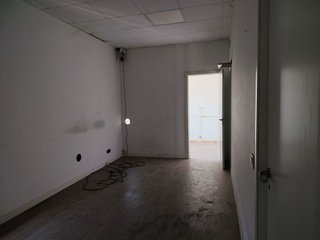 Nave industrial en venta en Velilla de San Antonio