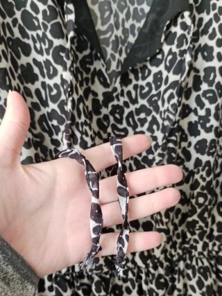 Abito a fantasia leopardata semitrasparente (S)