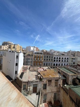 Oficina en venta en Centro en Almería