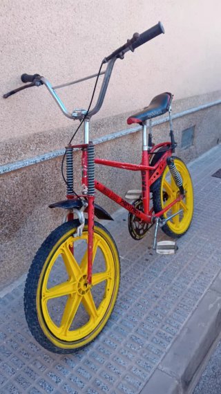 Bici Moto Cross Panther Roja y Amarilla