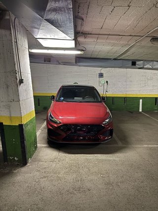 Garaje en venta en Moscardó en Madrid