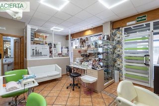 Local comercial en venta en Pajaritos - Plaza de Toros en Granada