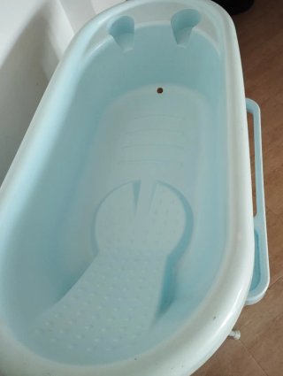 Bañera para bebé con soporte