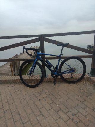 Bicicleta Giant Defy Azul