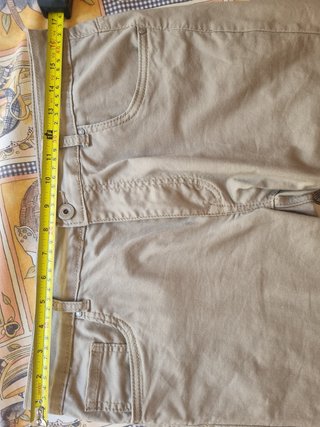 Pantalón corto marrón claro