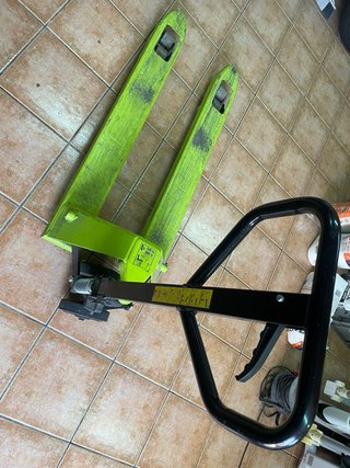 Transpaleta Manual Lifter Casi Nueva