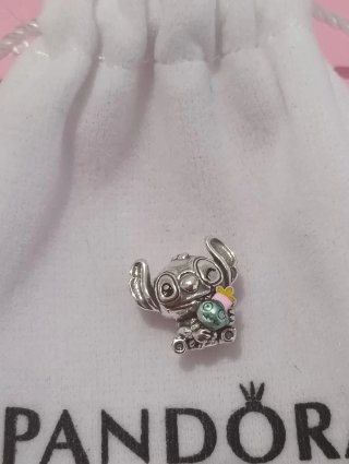 Charm Pandora Stitch y Scrump de Disney