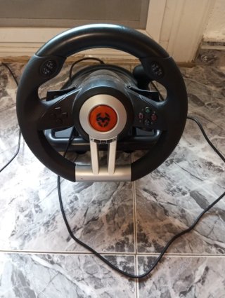 Volante con pedales