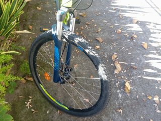 Bicicleta Rockrider Amarilla