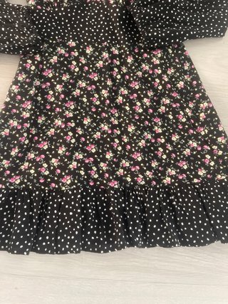 Vestido Zara Negro Estampado Flores y Puntos
