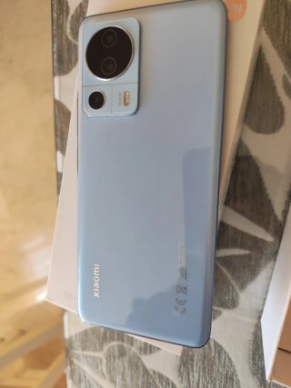 Xiaomi 13 Lite Caja y Teléfono